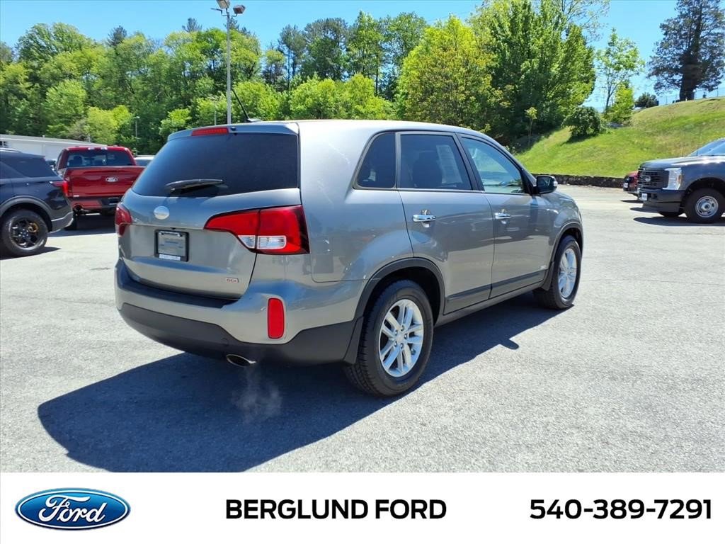 Used 2014 Kia Sorento LX AWD/4WD image 5