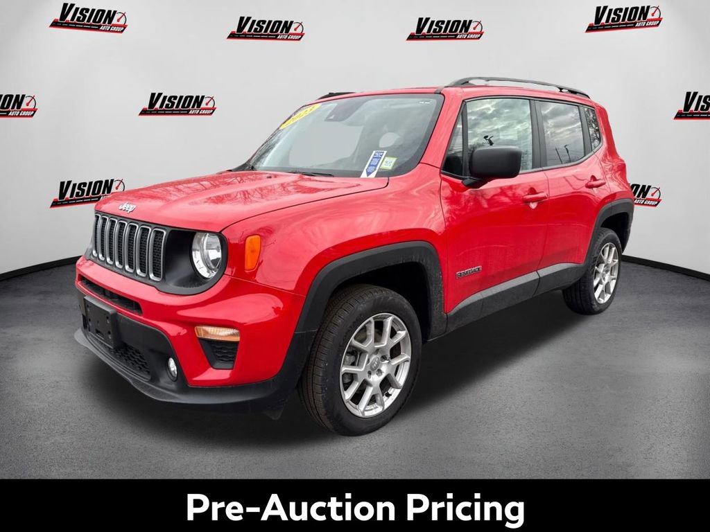 Used 2023 Jeep Renegade Latitude w/ Sun/Sound Group