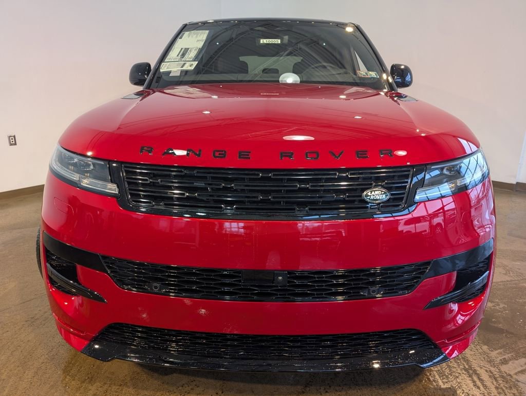 New 2026 Land Rover Range Rover Sport Dynamic SE image 2