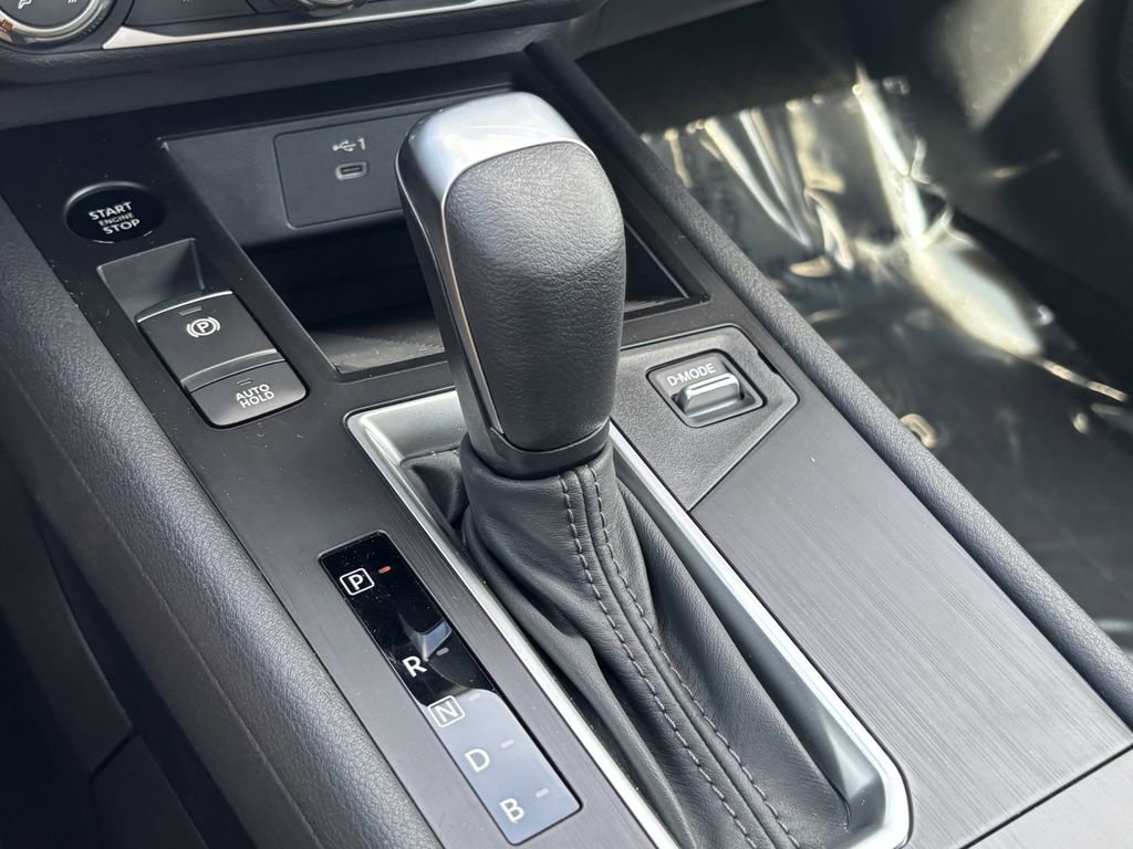 New 2026 Nissan Kicks S image 18