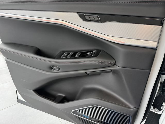 New 2025 Jeep Wagoneer S Launch Edition AWD/4WD image 43