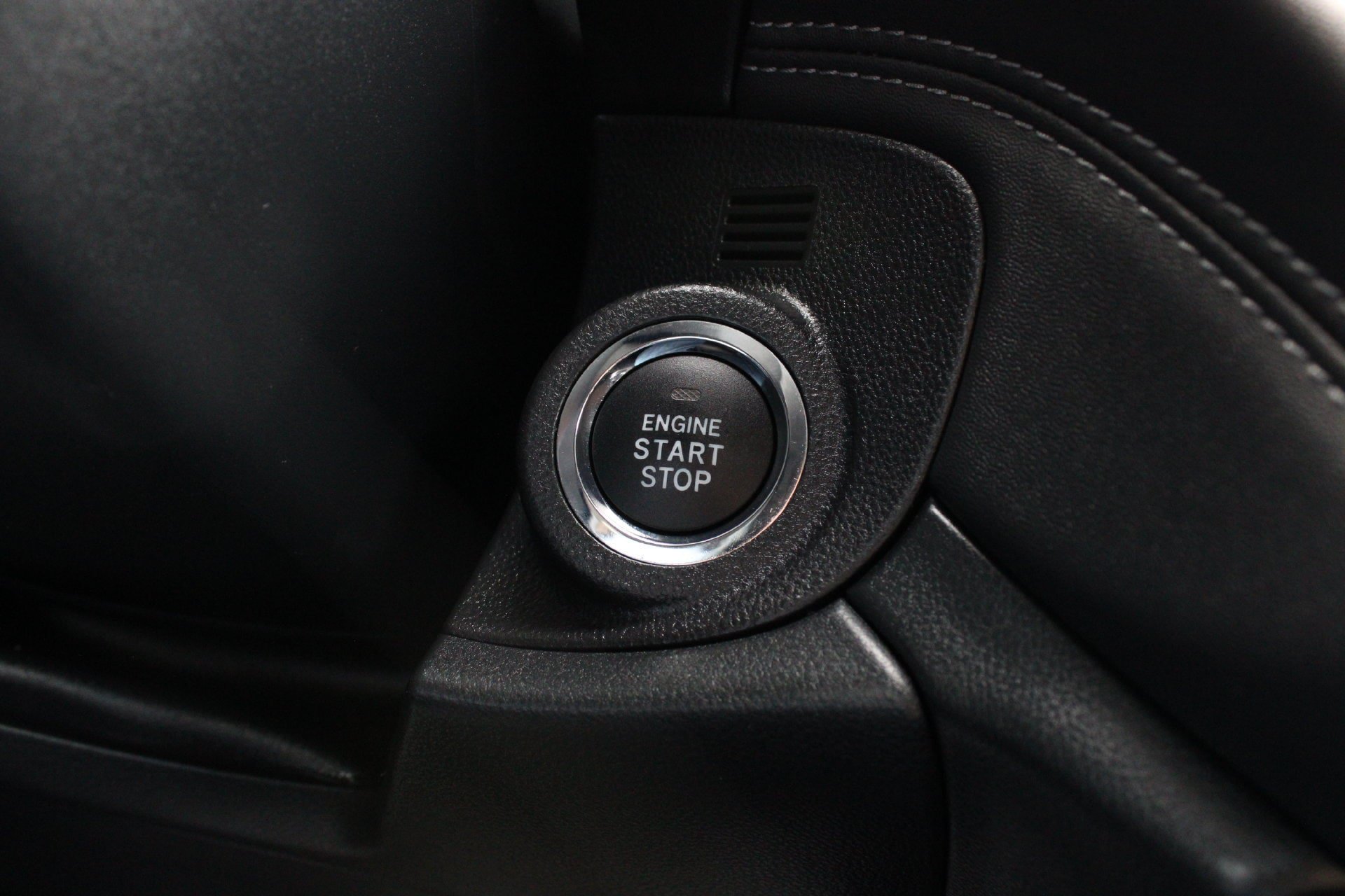 Used 2025 Subaru Outback Premium AWD/4WD image 34