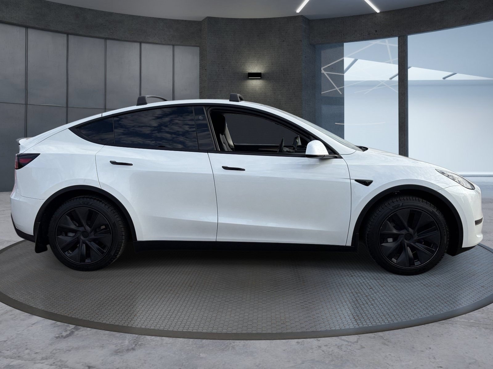 Used 2025 Tesla Model Y Long Range RWD image 7