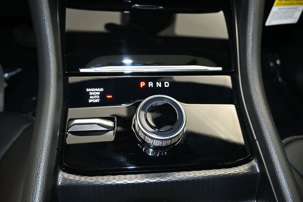 New 2026 Jeep Grand Cherokee Limited AWD/4WD image 18
