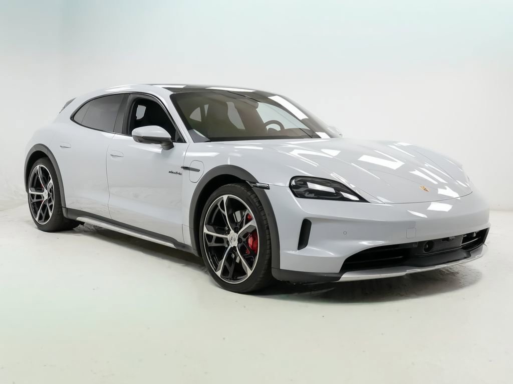 Used 2025 Porsche Taycan 4S AWD/4WD image 8