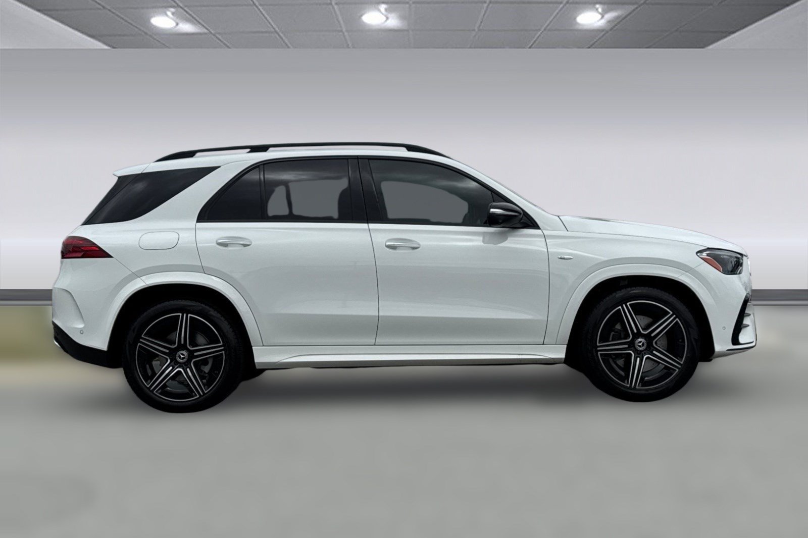 Certified 2025 Mercedes-Benz GLE 450e 4MATIC image 8