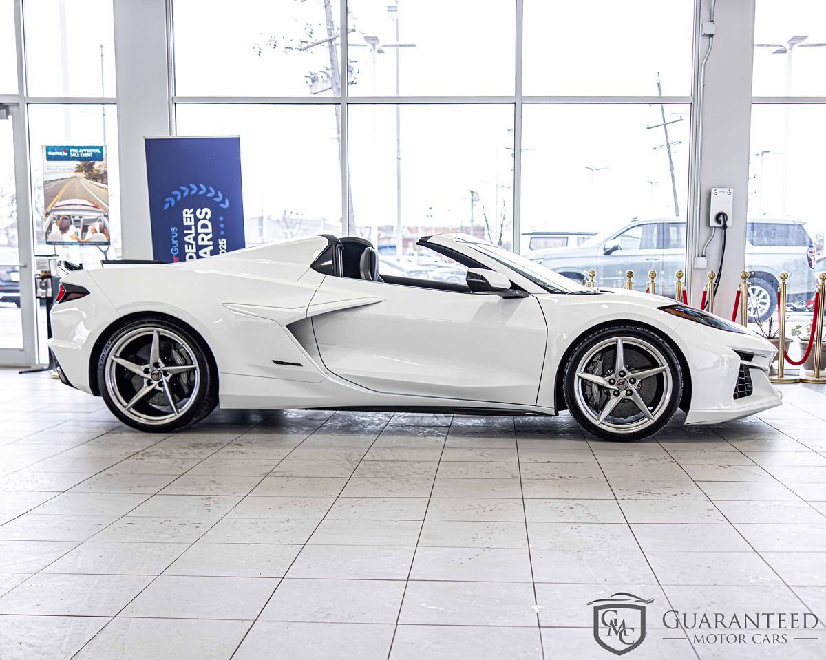 Used 2024 Chevrolet Corvette E-Ray AWD/4WD image 9