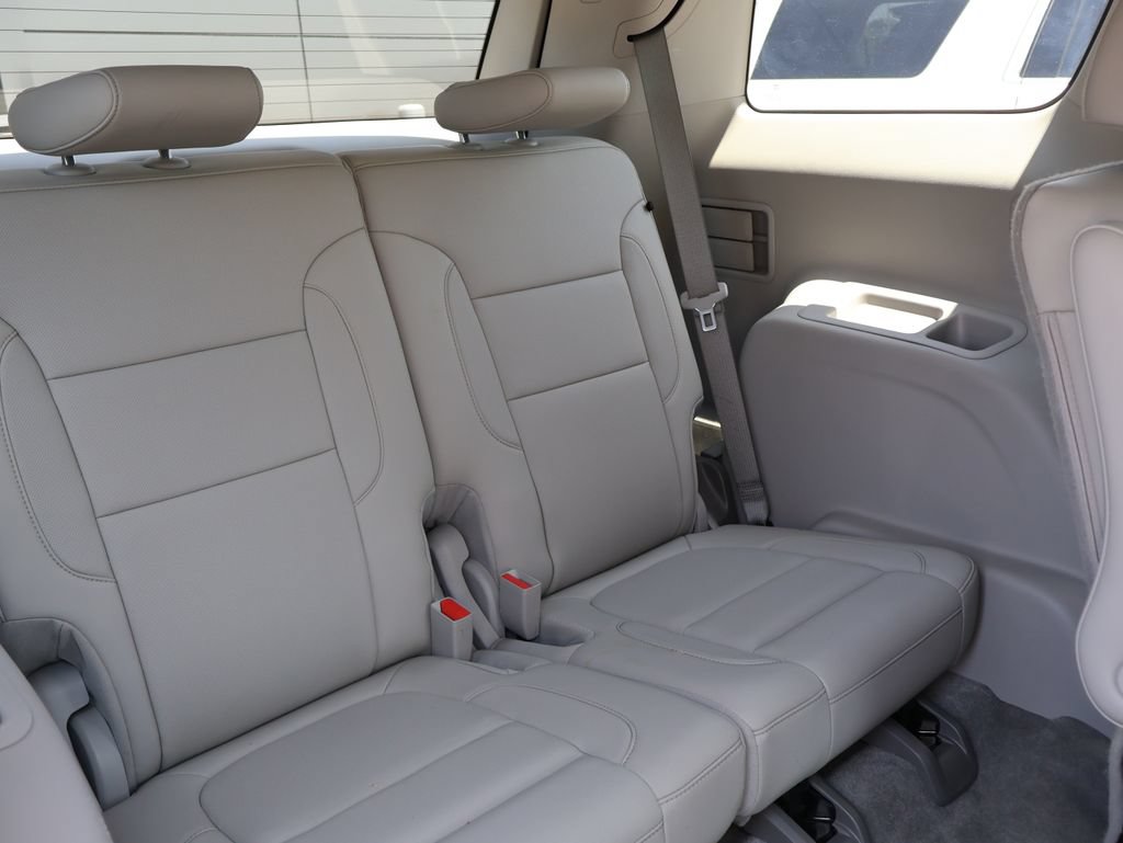 Used 2020 GMC Acadia SLT w/ Driver Alert Package II FWD image 12