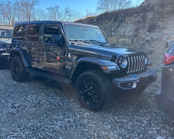 Used 2022 Jeep Wrangler Unlimited Sahara w/ Cold Weather Group