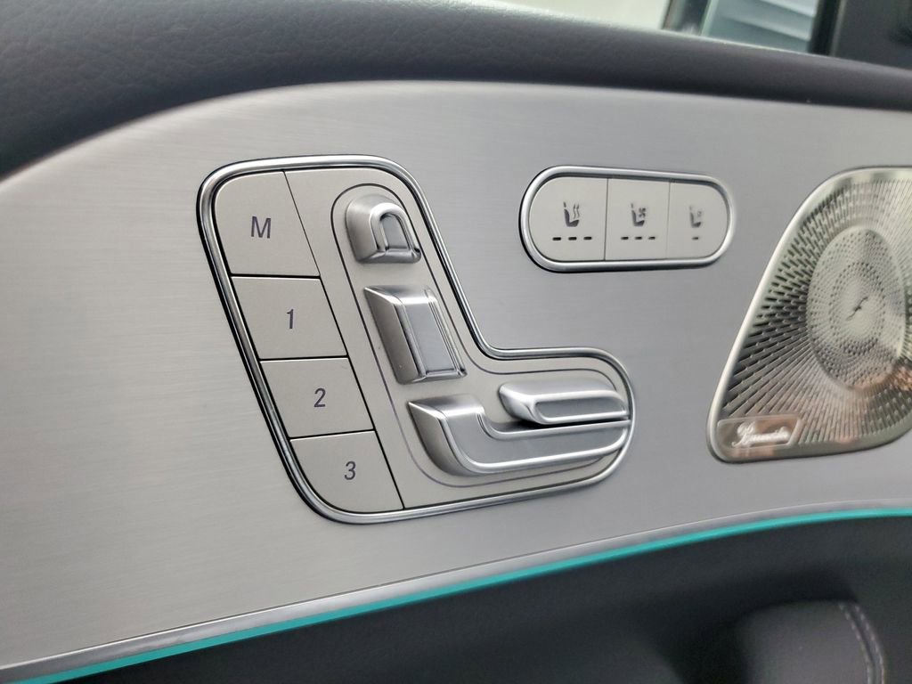 Used 2025 Mercedes-Benz GLS 450 4MATIC image 22