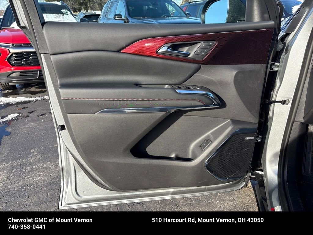New 2026 Chevrolet Traverse RS image 11