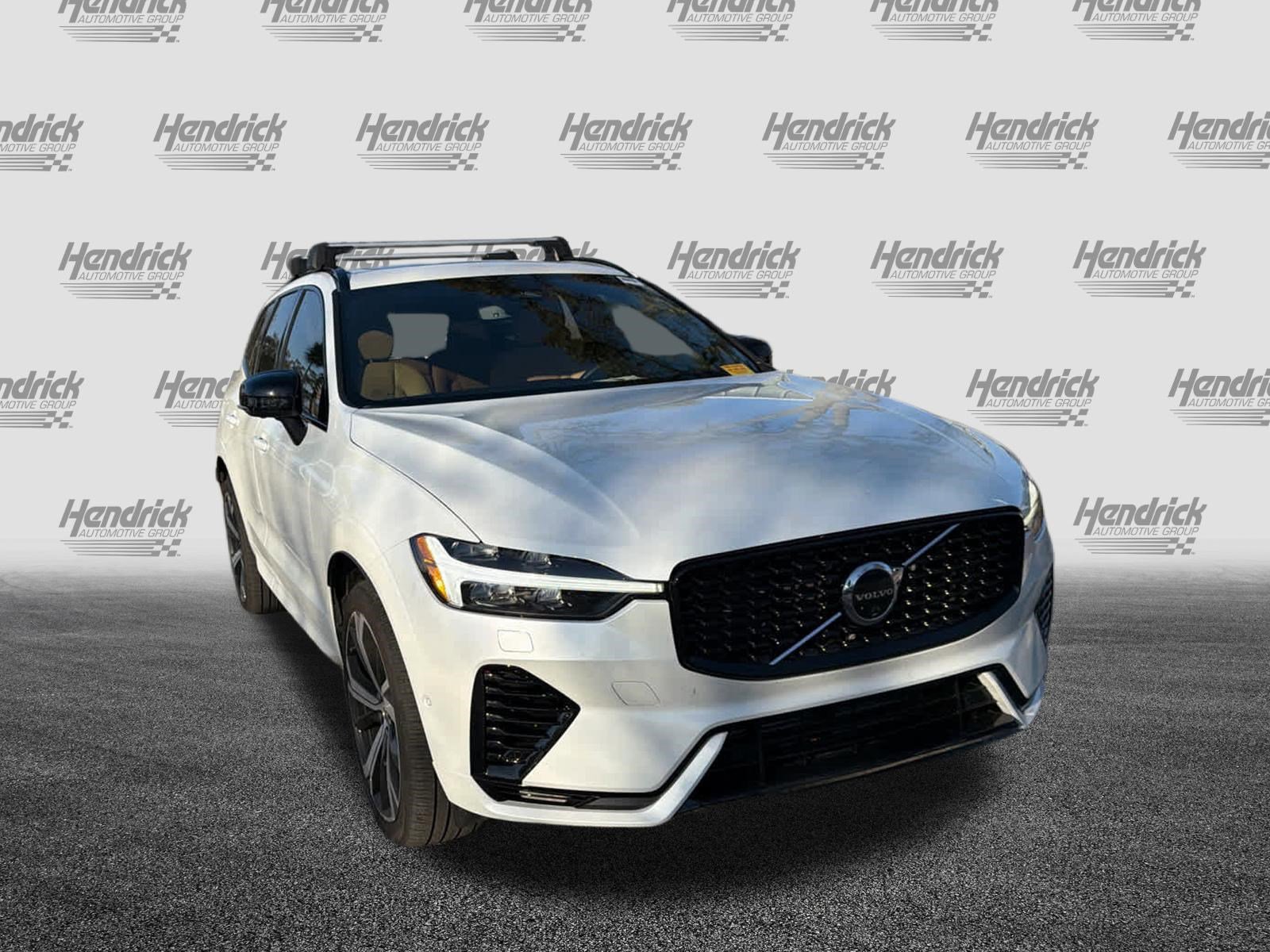 Certified 2024 Volvo XC60 T8 Ultimate w/ Climate Package image 42