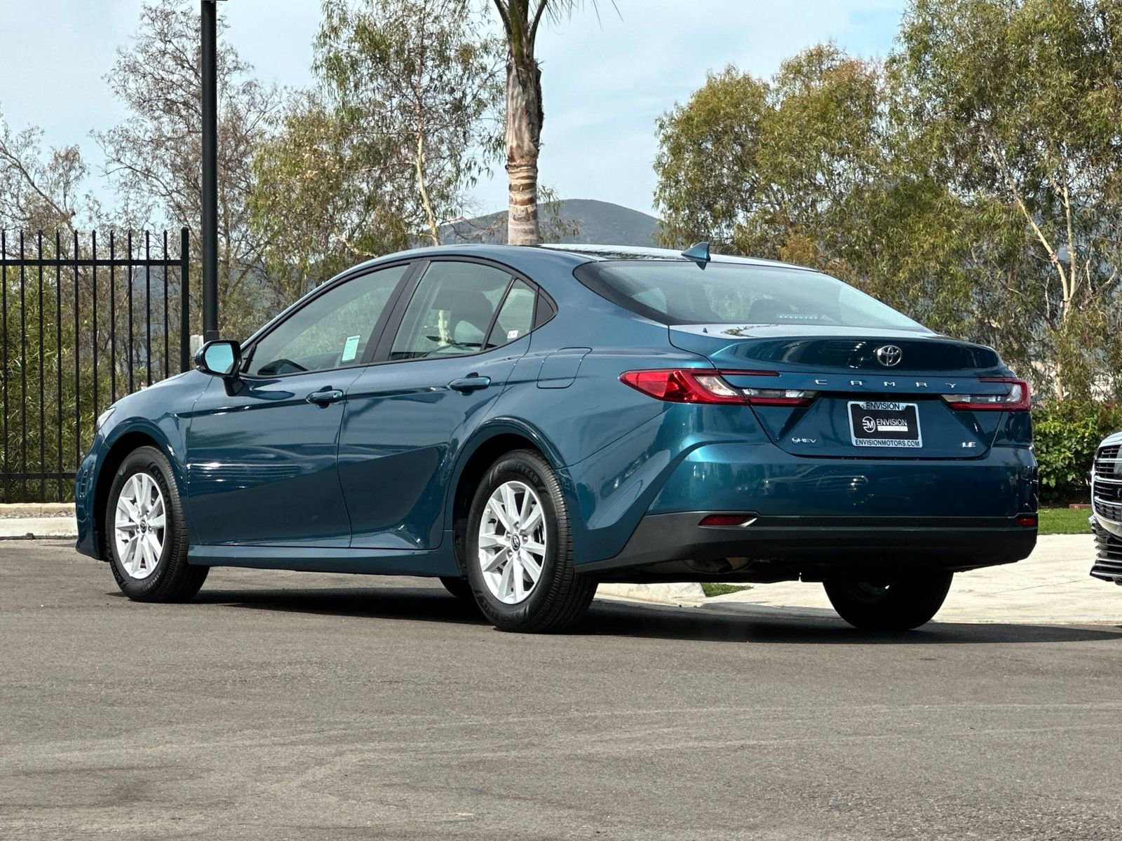 Used 2026 Toyota Camry LE image 5
