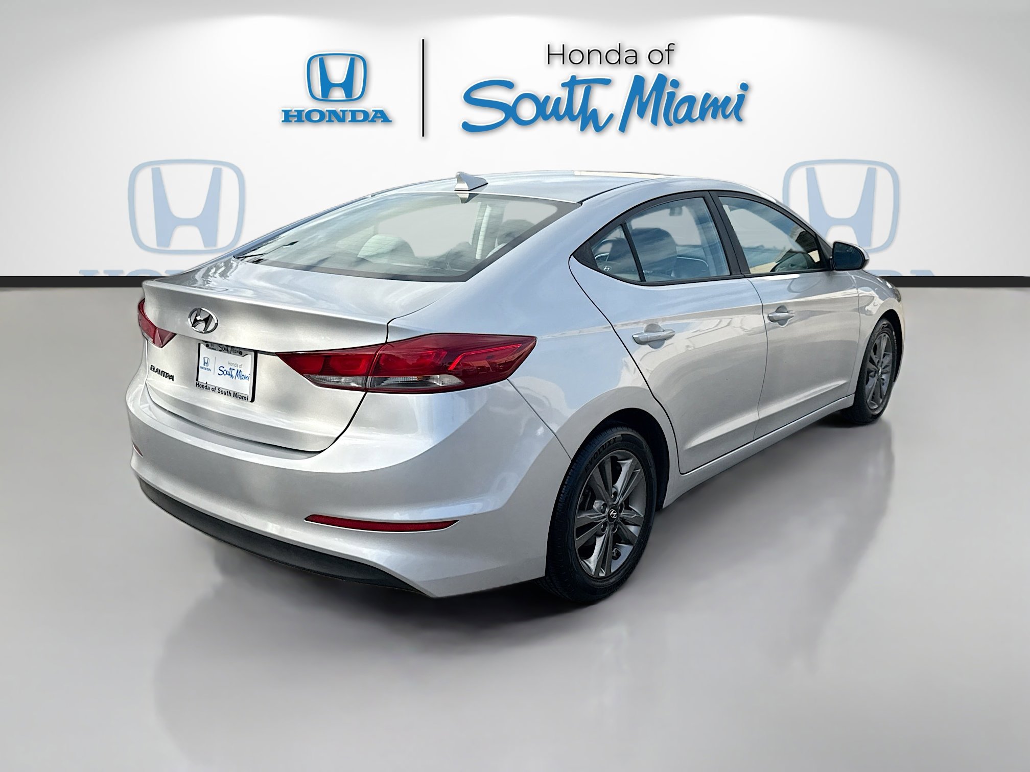 Used 2018 Hyundai Elantra SEL w/ Cargo Package image 7