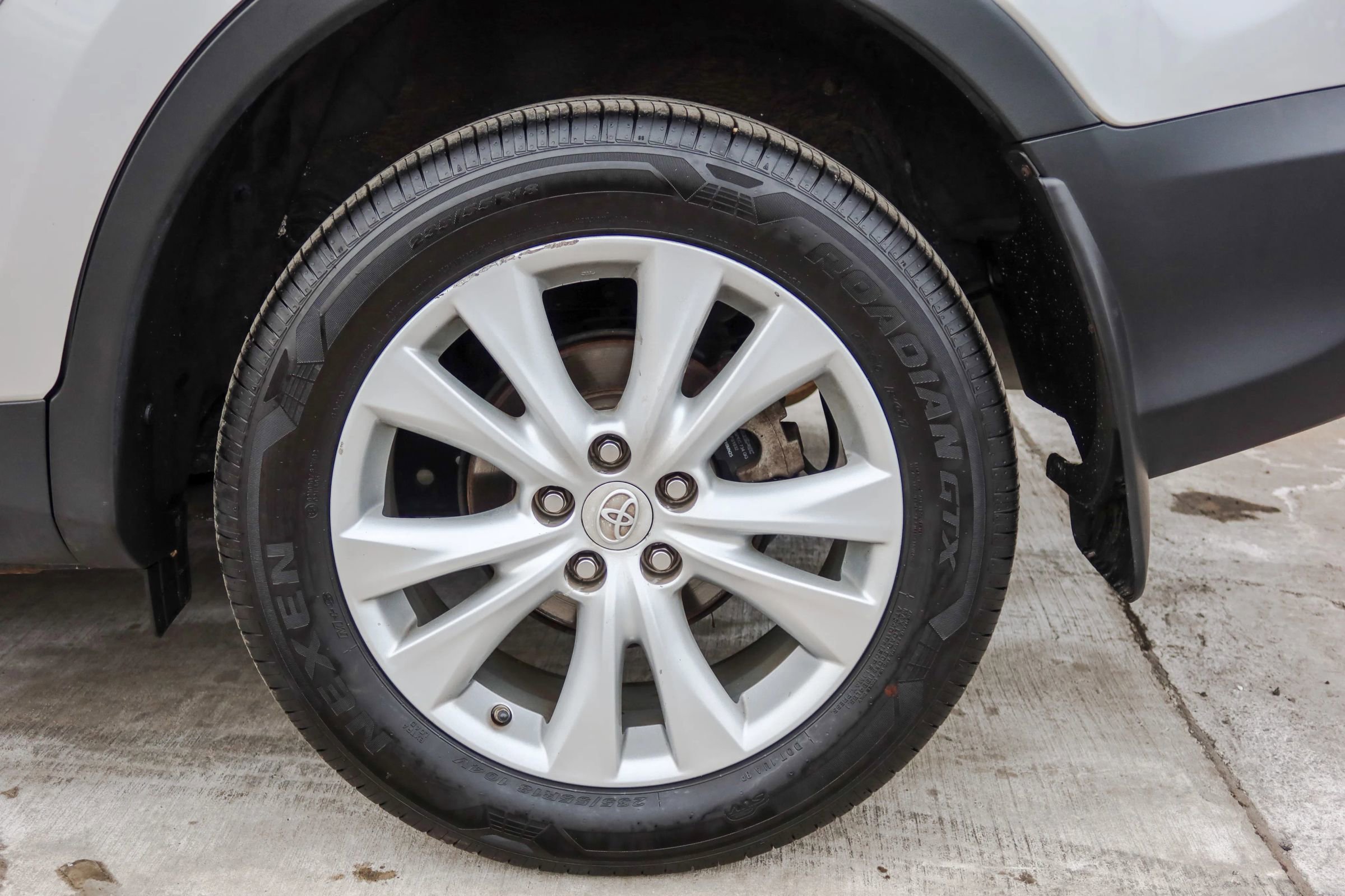 Used 2013 Toyota RAV4 Limited image 24