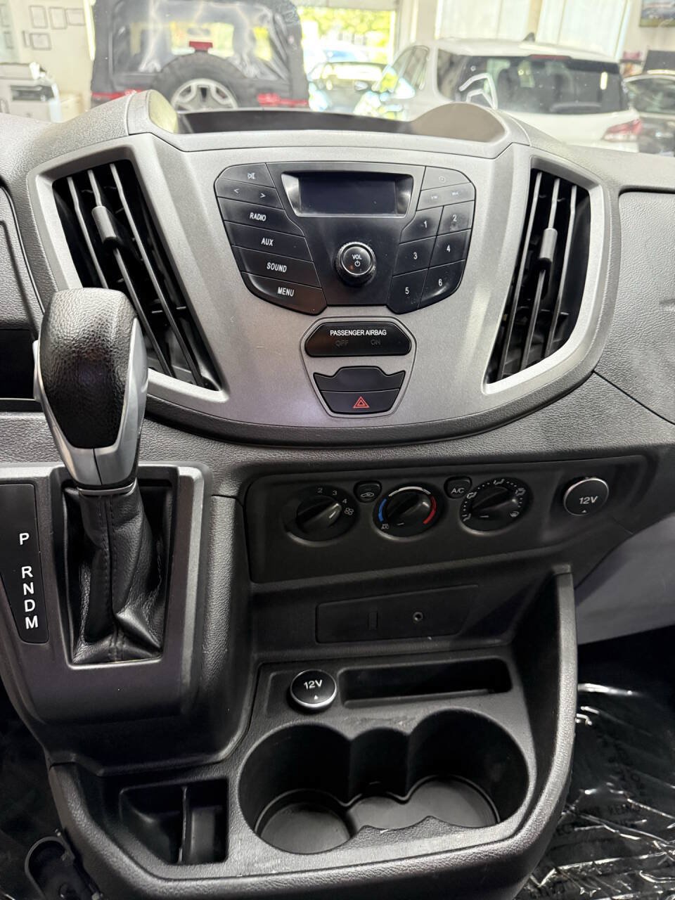 Used 2016 Ford Transit 250 130 Low Roof RWD image 19