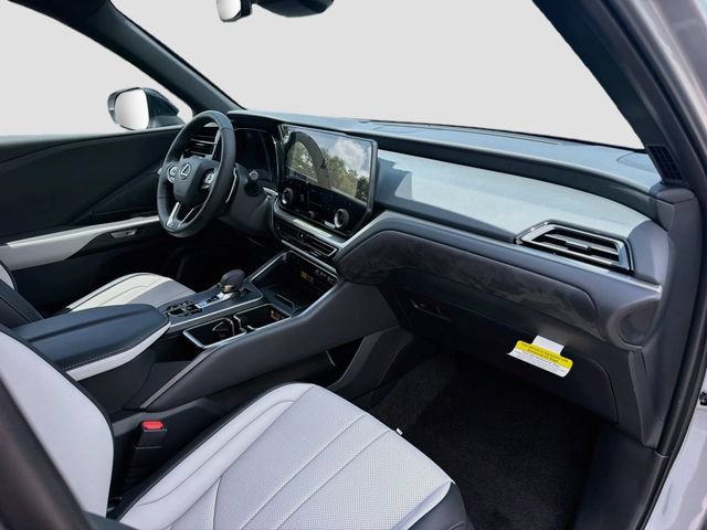 New 2026 Lexus TX 500h AWD w/ Technology Package image 15