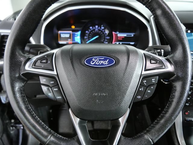 Certified 2018 Ford Edge Titanium w/ Technology Package AWD/4WD image 22