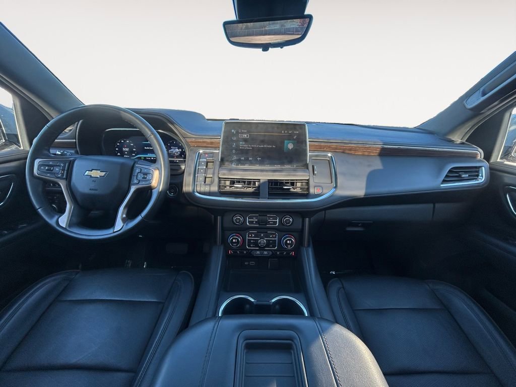 Used 2023 Chevrolet Tahoe High Country w/ Premium Package 2 AWD/4WD image 14