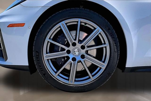 Used 2025 Porsche Panamera RWD image 29