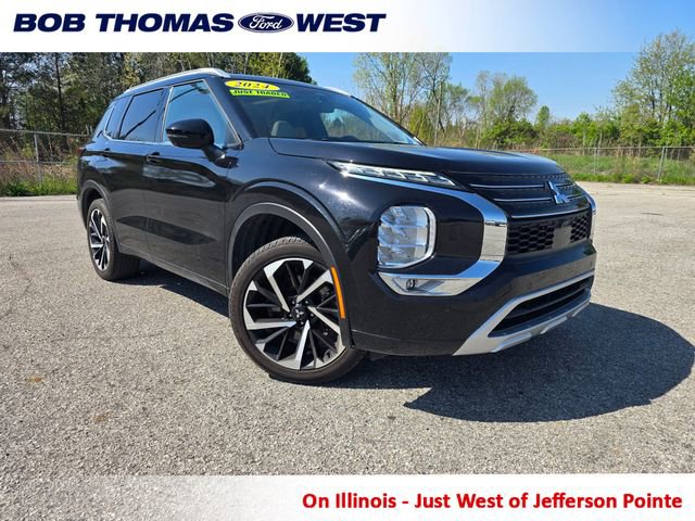 Used 2024 Mitsubishi Outlander SEL image 1