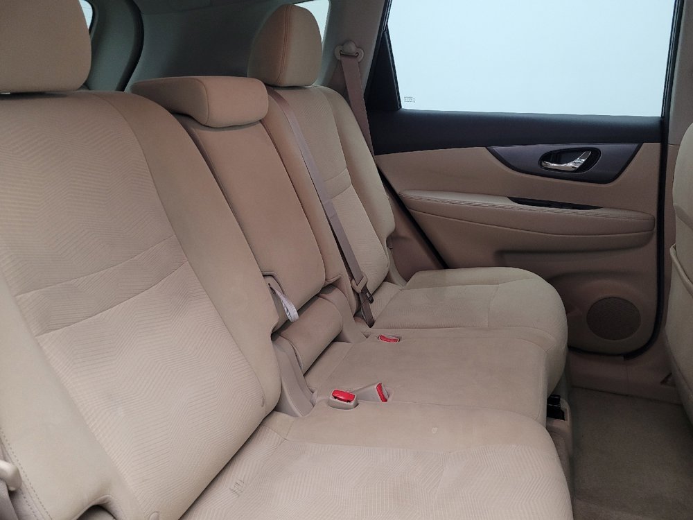 Used 2015 Nissan Rogue SV FWD image 19