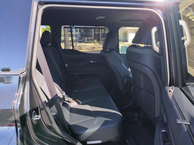 Used 2024 Lexus GX 550 AWD/4WD image 28