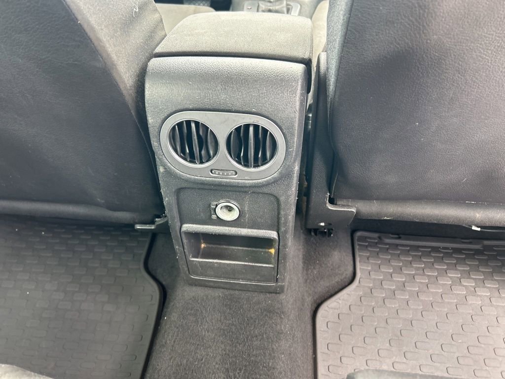 Used 2018 Volkswagen Tiguan Limited image 26