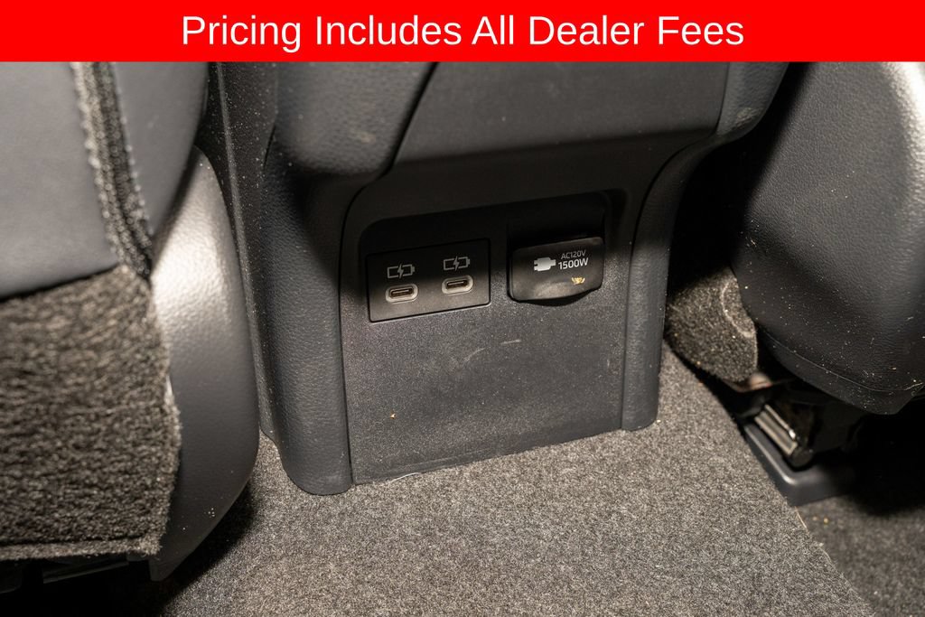 Used 2025 Toyota Prius Plug-In Hybrid FWD image 7