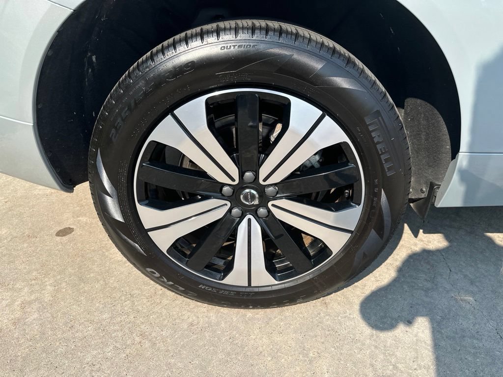 Certified 2025 Volvo XC60 T8 Core w/ Protection Package Premier AWD/4WD image 14