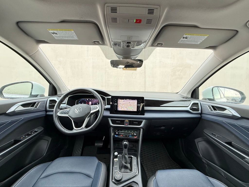 Certified 2025 Volkswagen Taos SEL AWD/4WD image 10