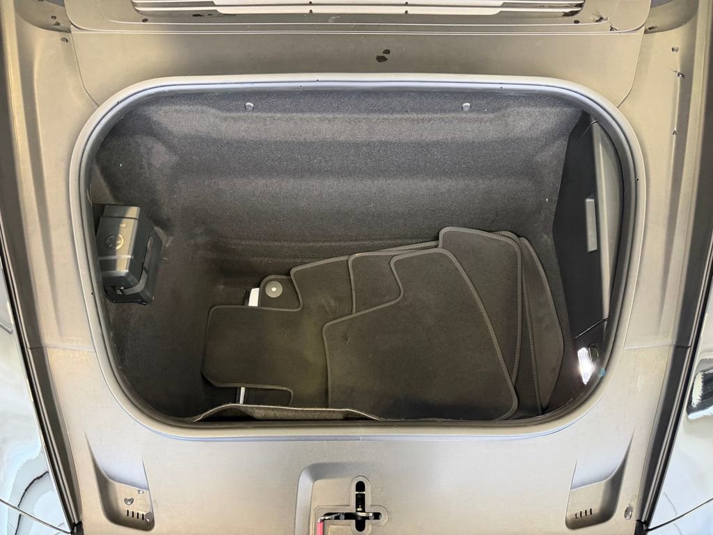 Certified 2025 Porsche 911 Carrera RWD image 24