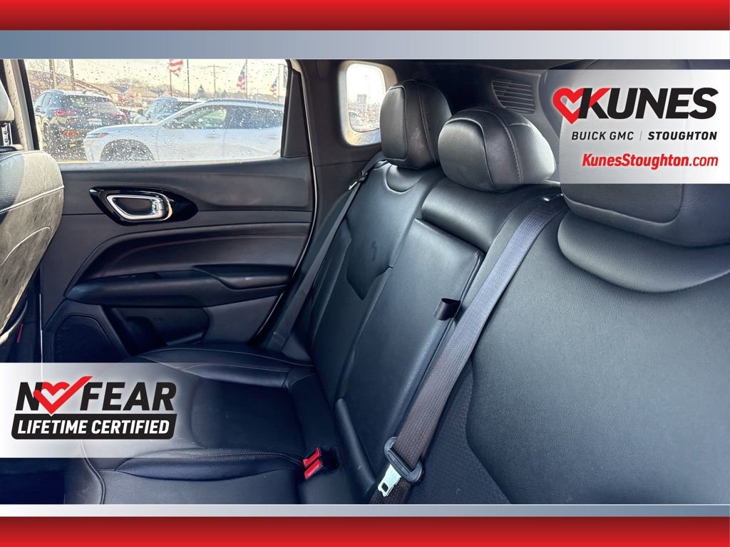 Used 2024 Jeep Compass Trailhawk image 41