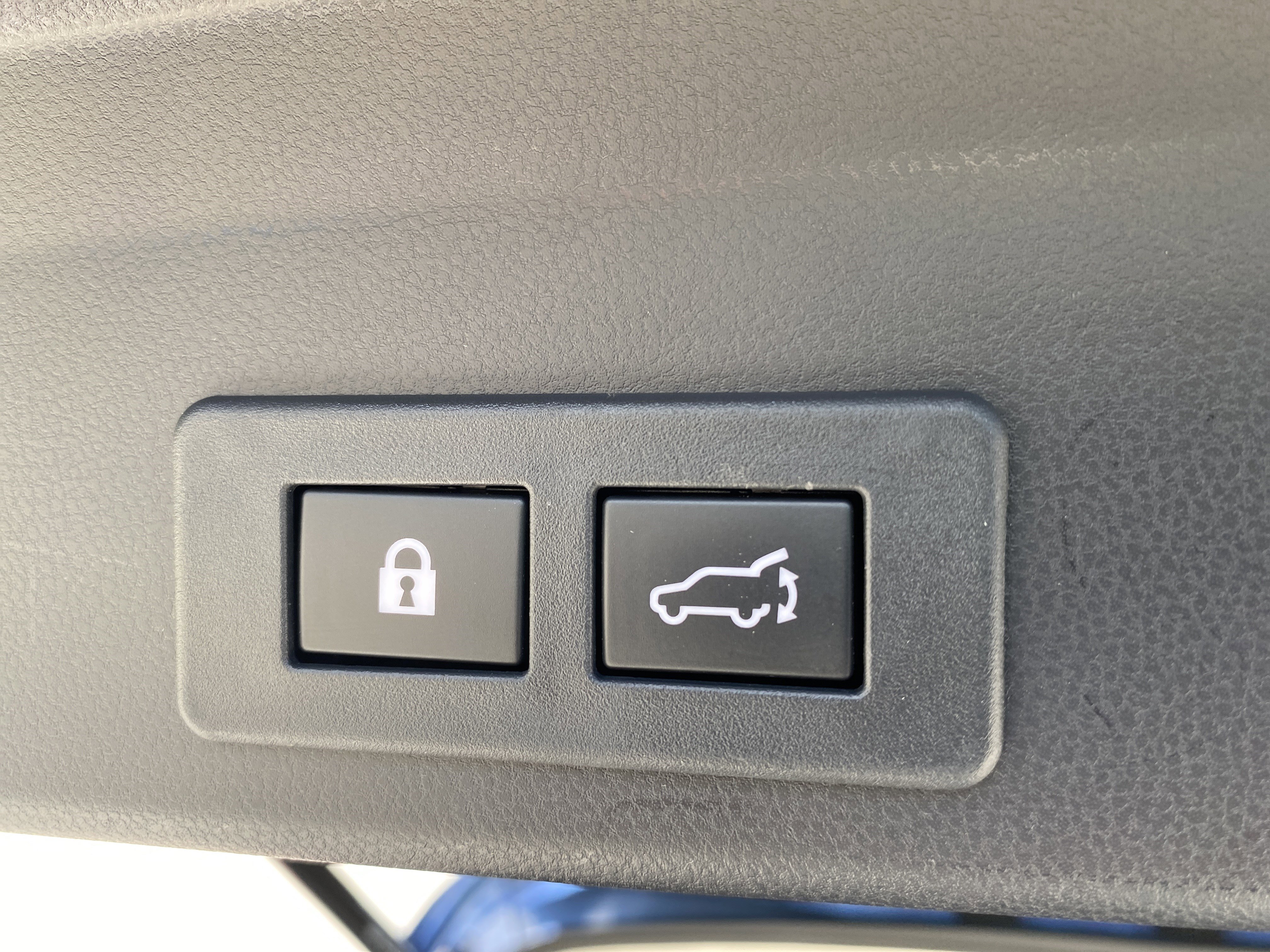 Certified 2022 Subaru Ascent Limited w/ Technology Package AWD/4WD image 37