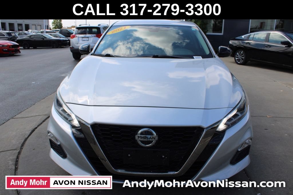 Used 2021 Nissan Altima 2.5 SR AWD/4WD image 2