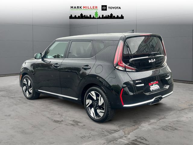 Used 2023 Kia Soul GT-Line FWD image 3