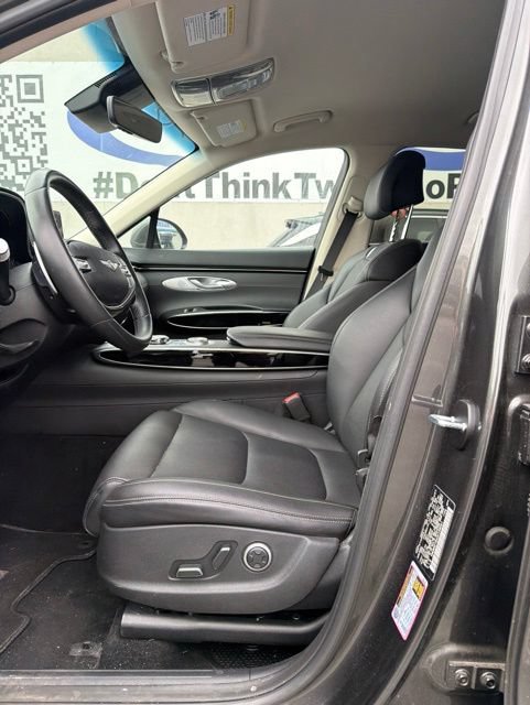 Used 2025 Genesis GV70 2.5T AWD/4WD image 10