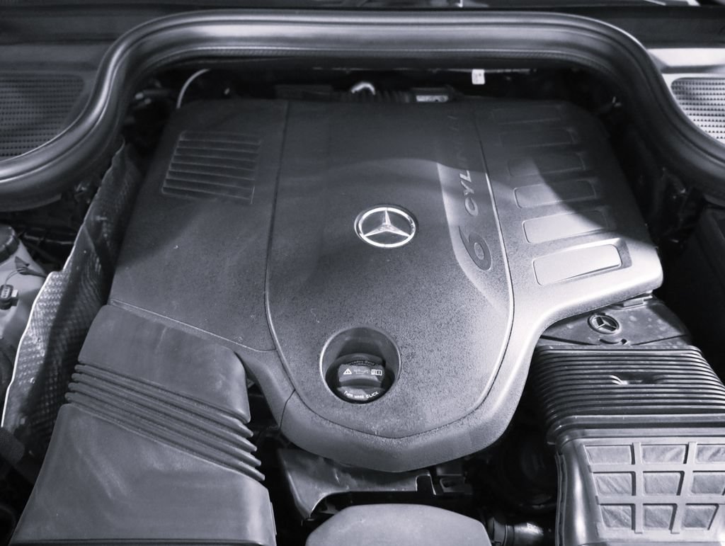 Used 2024 Mercedes-Benz GLS 450 4MATIC image 80