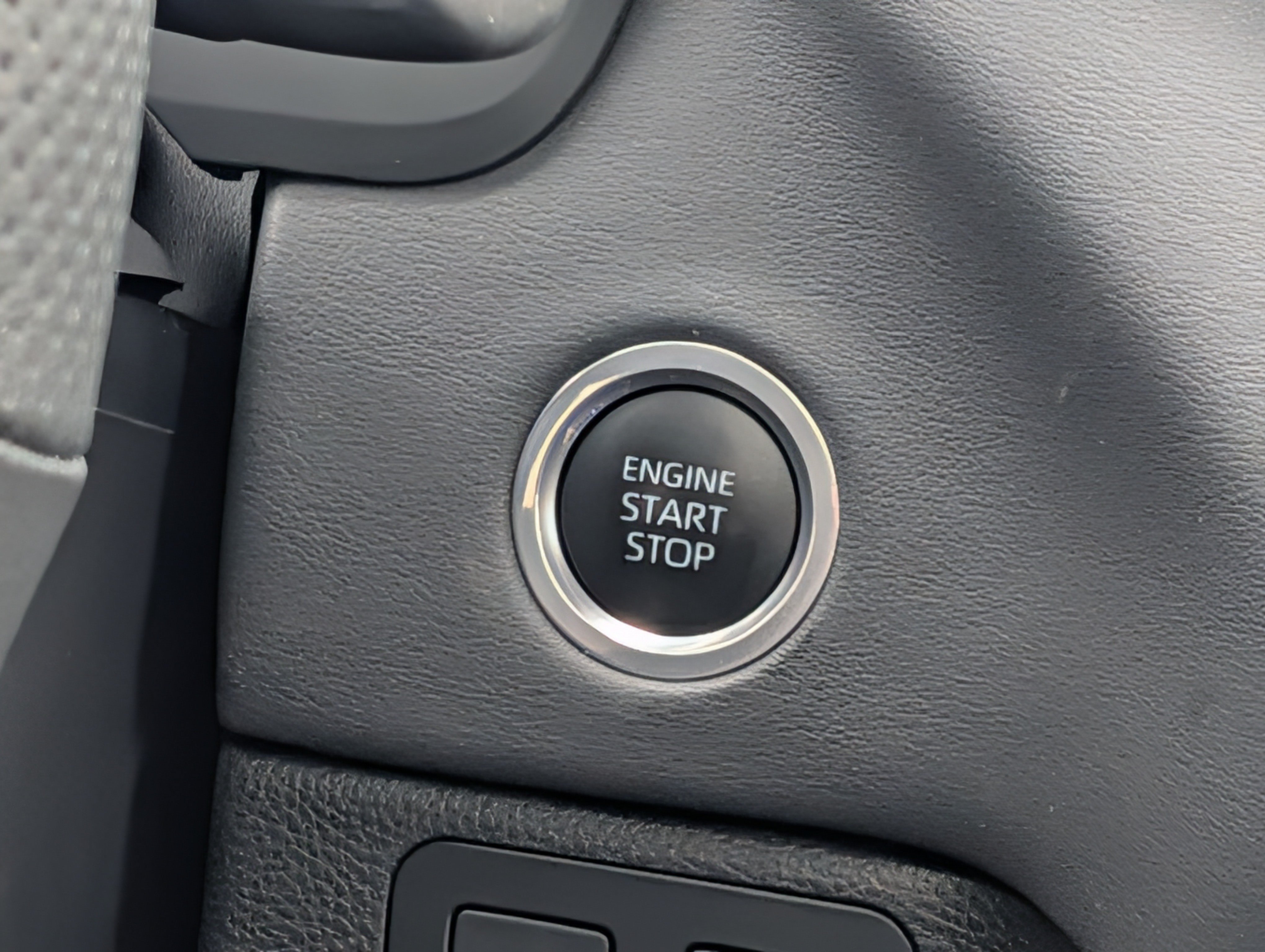 Used 2024 Toyota Tundra Platinum AWD/4WD image 29