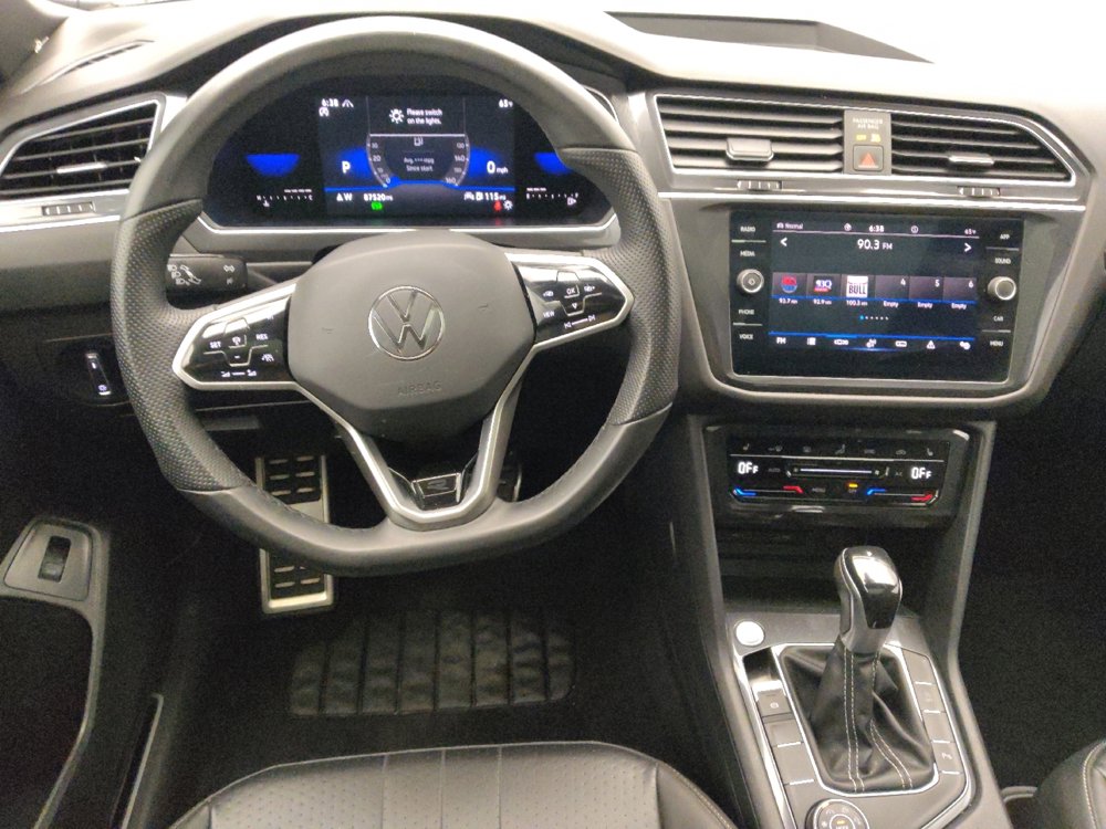 Used 2022 Volkswagen Tiguan SE R-Line image 22
