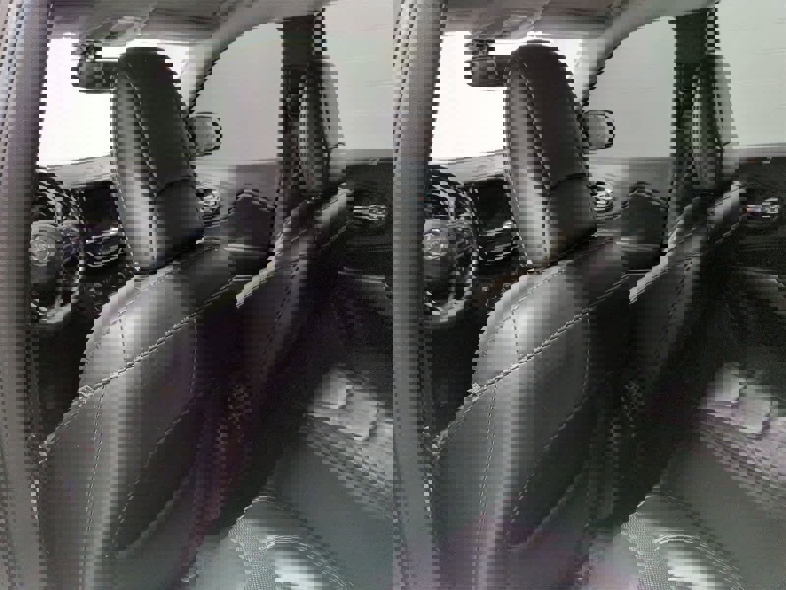 Used 2019 Jeep Cherokee Limited image 19