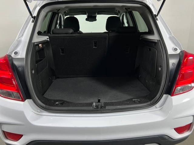 Used 2020 Chevrolet Trax LT AWD/4WD image 18