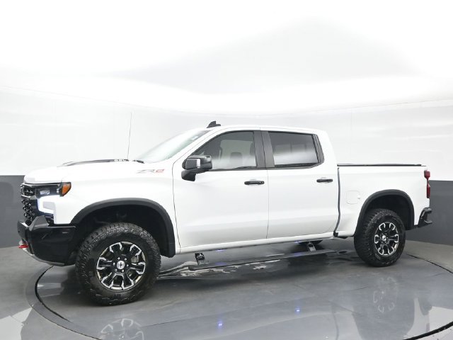 Used 2025 Chevrolet Silverado 1500 ZR2 w/ Technology Package AWD/4WD image 2