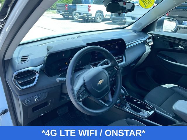 Used 2025 Chevrolet TrailBlazer LS w/ LS Convenience Package AWD/4WD image 11