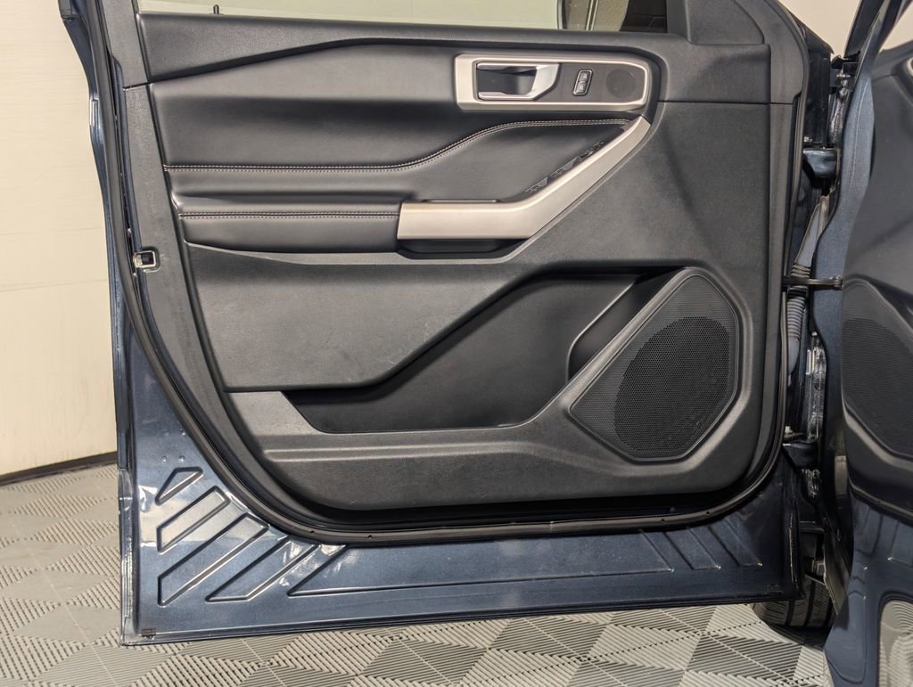 Certified 2022 Ford Explorer XLT image 23