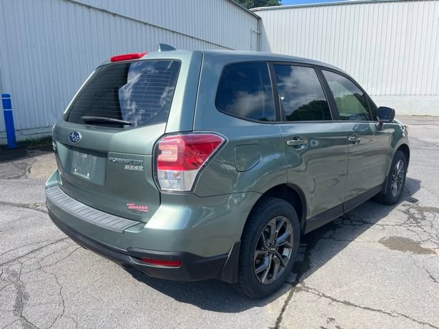 Used 2017 Subaru Forester 2.5i AWD/4WD image 6