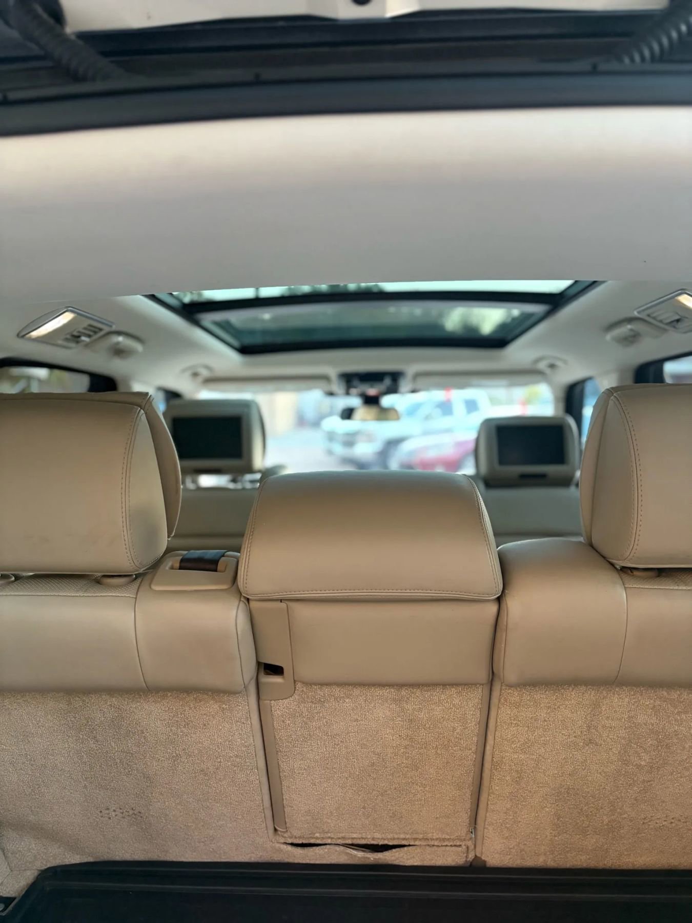 Used 2015 Land Rover Range Rover Supercharged AWD/4WD image 35