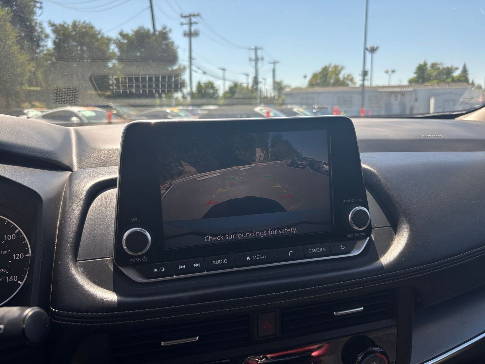 Used 2025 Nissan Rogue SV AWD/4WD image 25