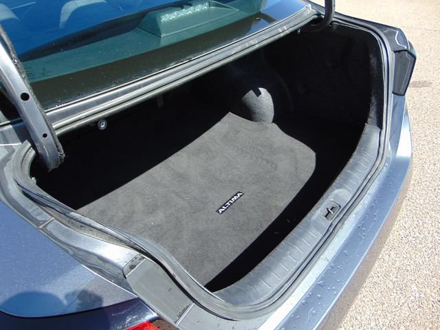 Used 2025 Nissan Altima 2.5 SV FWD image 23