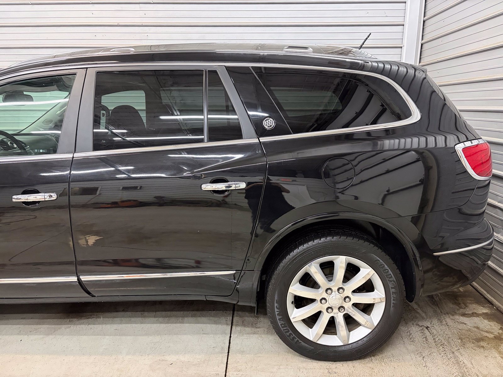 Used 2016 Buick Enclave Premium w/ Experience Buick Package AWD/4WD image 5